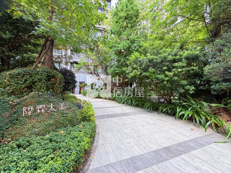 新高學區高樓三房雙平車房屋室內格局與周邊環境