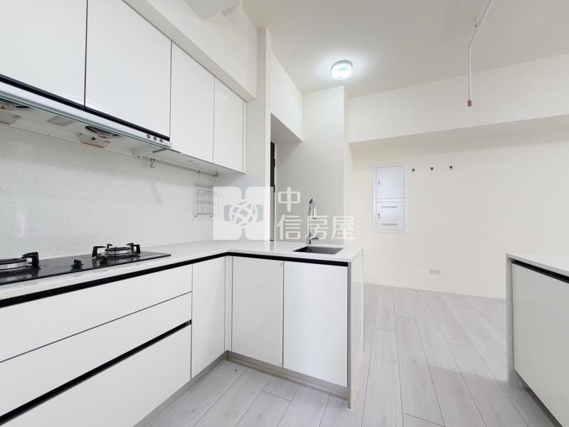 新高學區高樓三房雙平車房屋室內格局與周邊環境