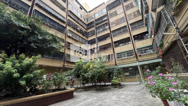 中醫一中商圈中庭一樓大4房房屋室內格局與周邊環境