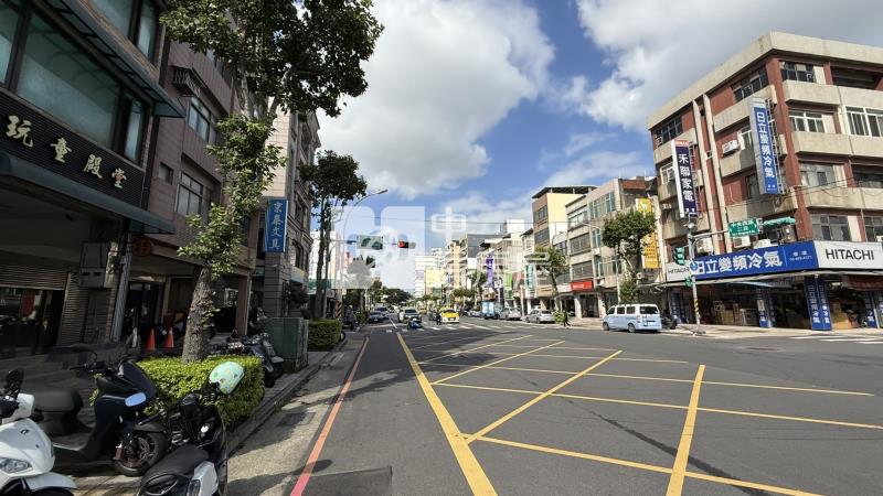 A22站中壢夜市收租破百電梯透店房屋室內格局與周邊環境