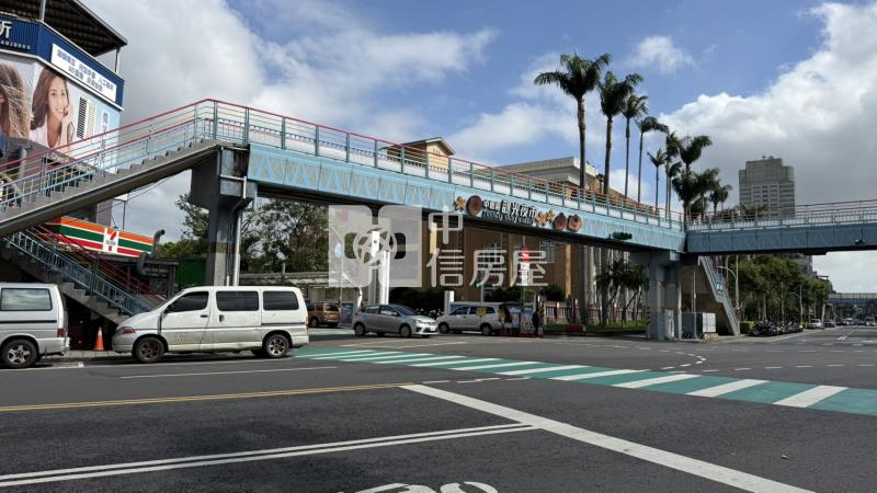 A22站中壢夜市收租破百電梯透店房屋室內格局與周邊環境