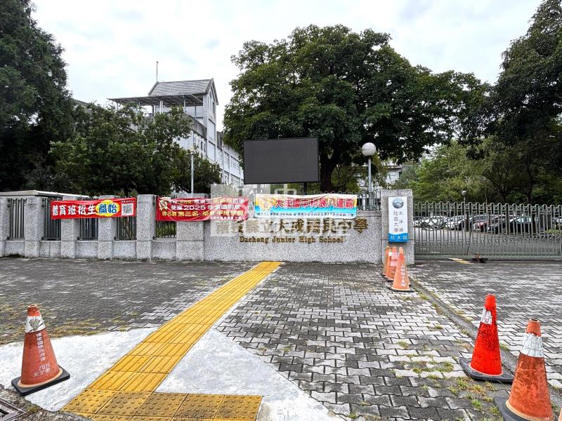 學校旁美住家房屋室內格局與周邊環境