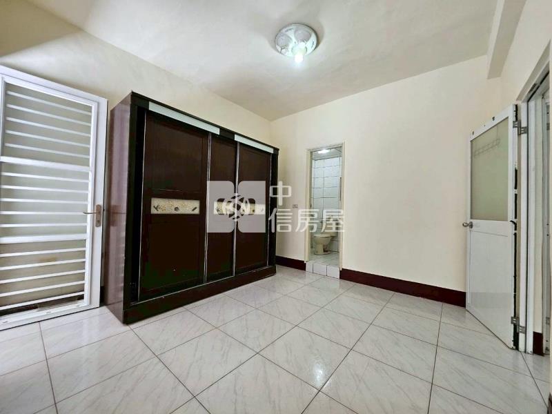 近兵仔市靜巷朝南六房透天房屋室內格局與周邊環境