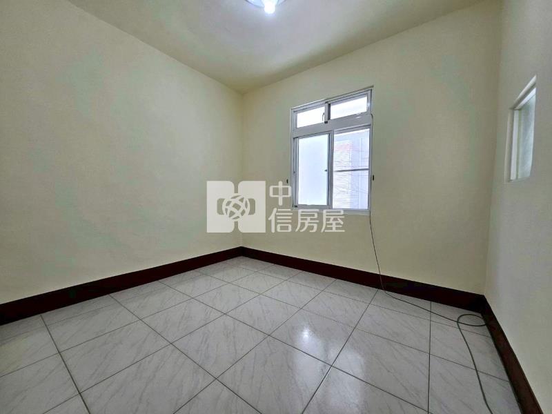 近兵仔市靜巷朝南六房透天房屋室內格局與周邊環境