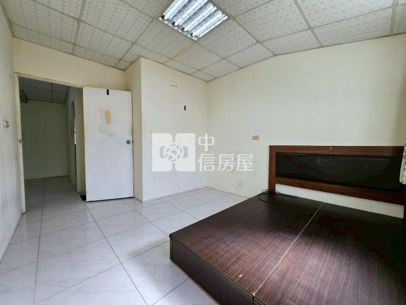 近兵仔市靜巷朝南六房透天房屋室內格局與周邊環境