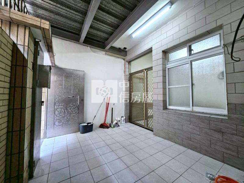 近兵仔市靜巷朝南六房透天房屋室內格局與周邊環境