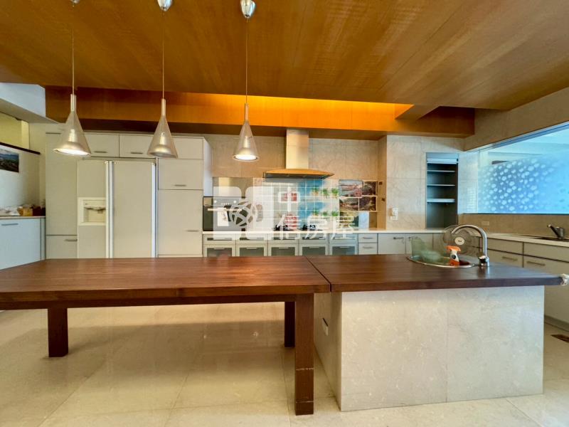 草屯市中心黃金店住房屋室內格局與周邊環境