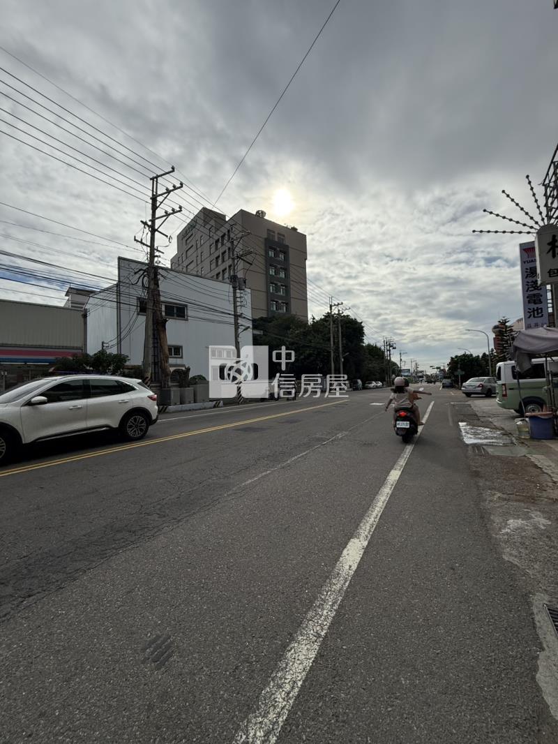 (鼎天麗地)獨家-修平科大旁黃金透店房屋室內格局與周邊環境