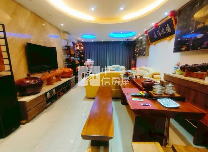 新明觀光夜市電梯透店房屋室內格局與周邊環境