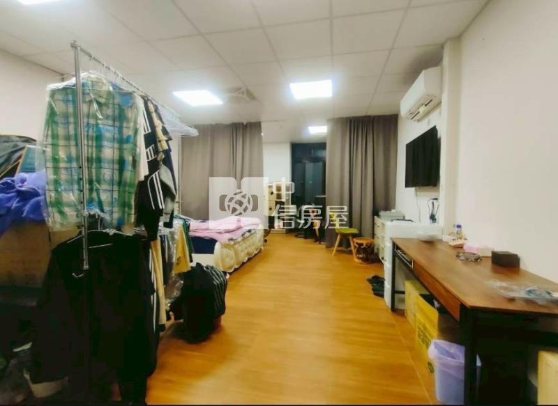 新明觀光夜市電梯透店房屋室內格局與周邊環境