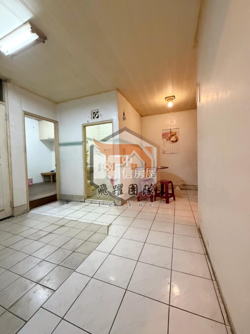 近66快速道路|平鎮高中 低總價 前陽台進出三房美寓房屋室內格局與周邊環境