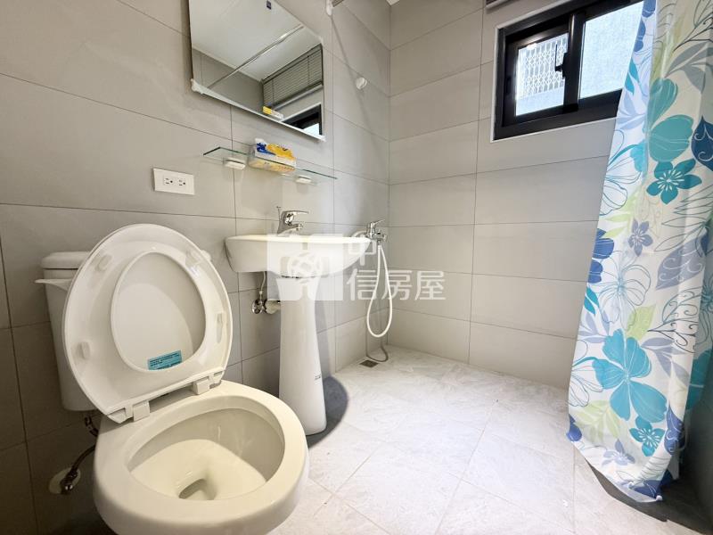 中興大學收租28套電梯透天房屋室內格局與周邊環境