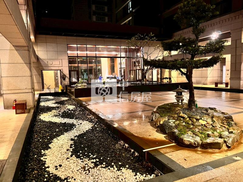 南勢幸福公園3+1房有汽車機車車位房屋室內格局與周邊環境