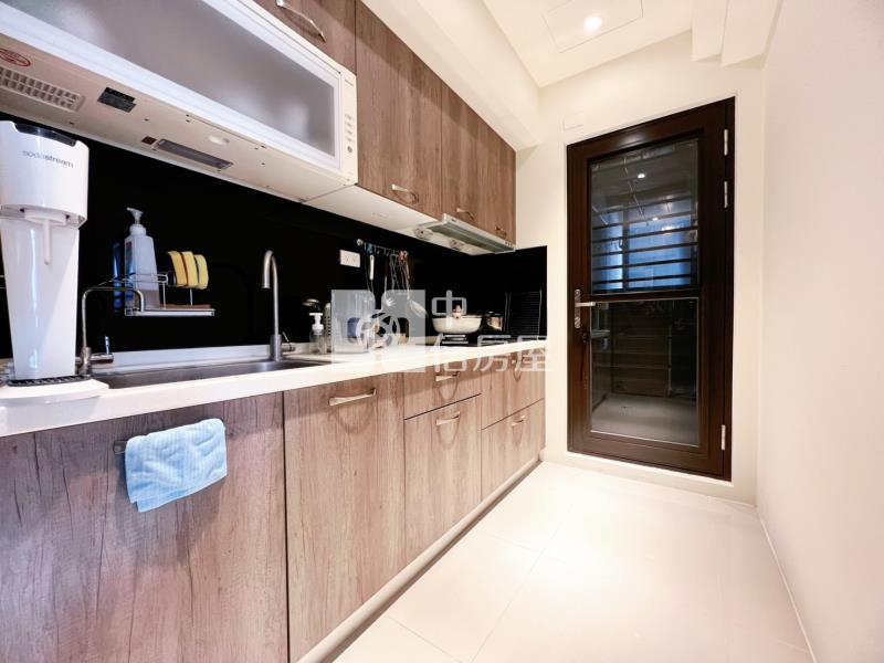 金雅田園景觀三房平車房屋室內格局與周邊環境