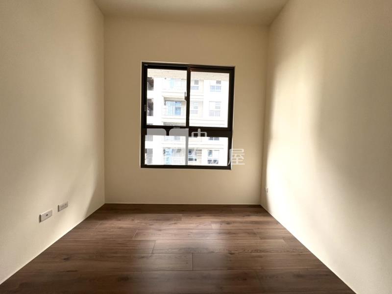 6962御景莊園三房平車房屋室內格局與周邊環境