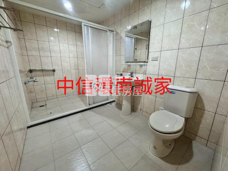 健行商圈電梯透天店面房屋室內格局與周邊環境