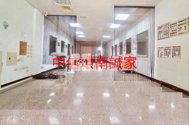 健行商圈電梯透天店面房屋室內格局與周邊環境