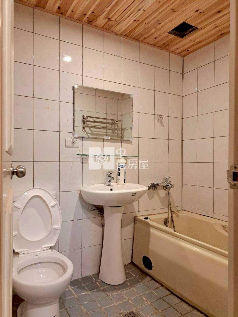 鎮南國小高樓層華廈房屋室內格局與周邊環境