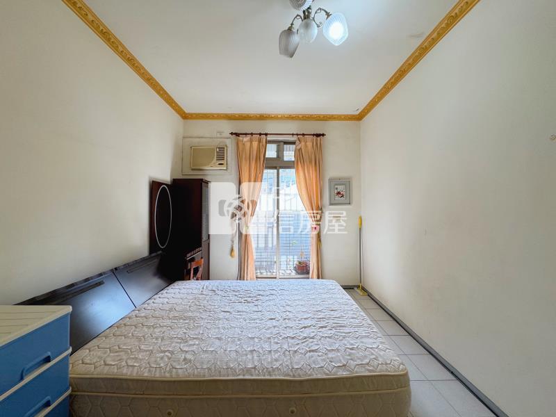 角間可停車公園透天房屋室內格局與周邊環境