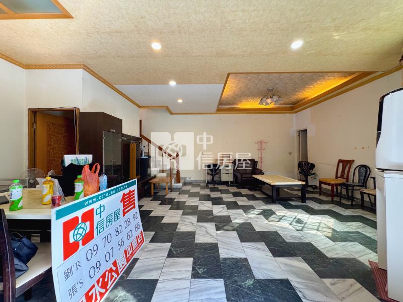 角間可停車公園透天房屋室內格局與周邊環境