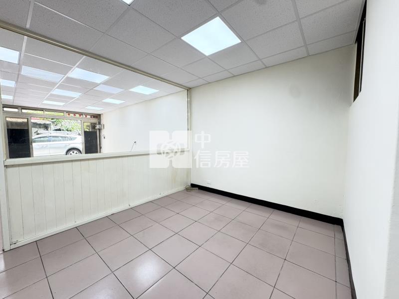 【奔馳】中平區一樓公寓住辦房屋室內格局與周邊環境