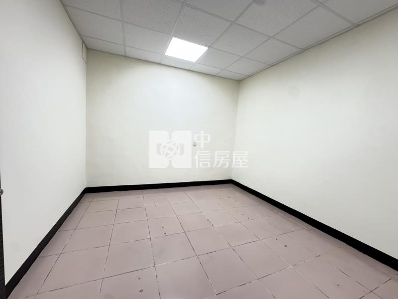 【奔馳】中平區一樓公寓住辦房屋室內格局與周邊環境
