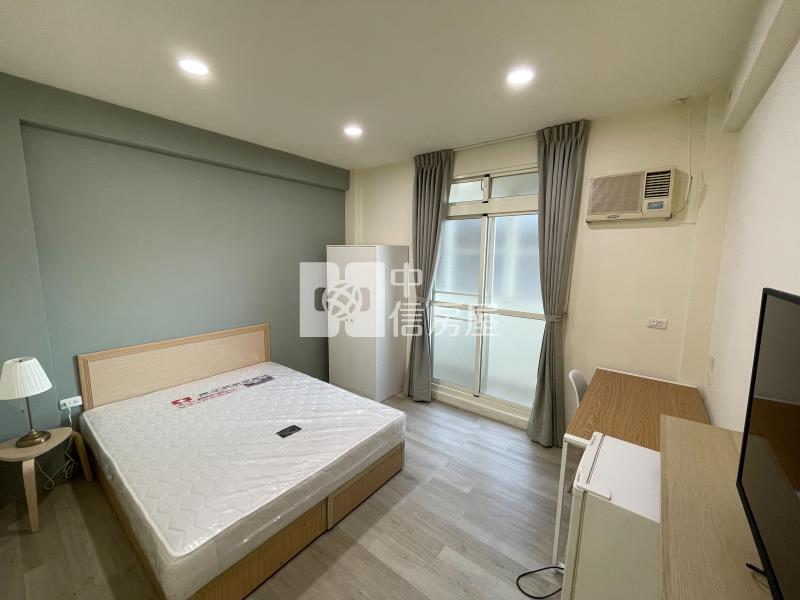 中央公園7%收租12套房電梯華廈房屋室內格局與周邊環境