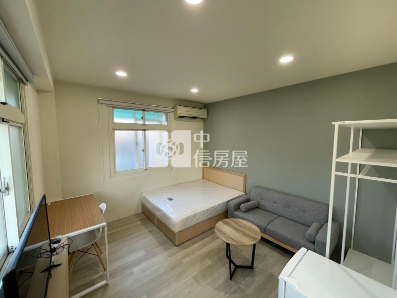 中央公園7%收租12套房電梯華廈房屋室內格局與周邊環境