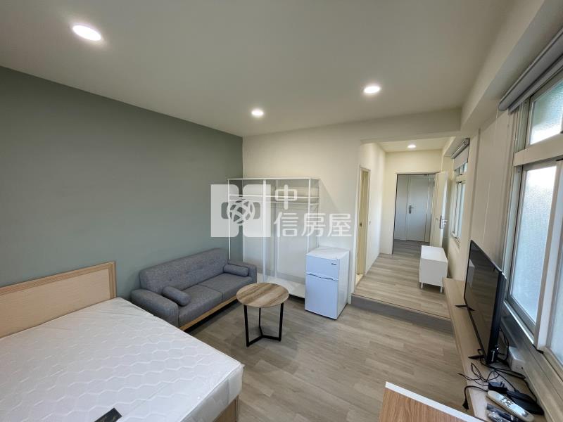 中央公園7%收租12套房電梯華廈房屋室內格局與周邊環境