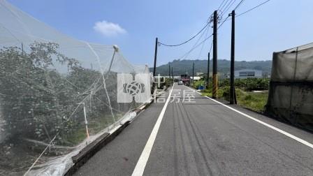 高雄土地-岡山嘉華產業區超值方正農地房屋室內格局與周邊環境