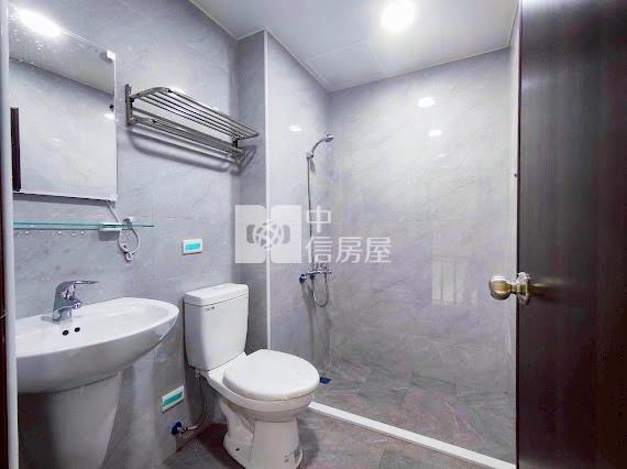 百萬精巧美透天房屋室內格局與周邊環境