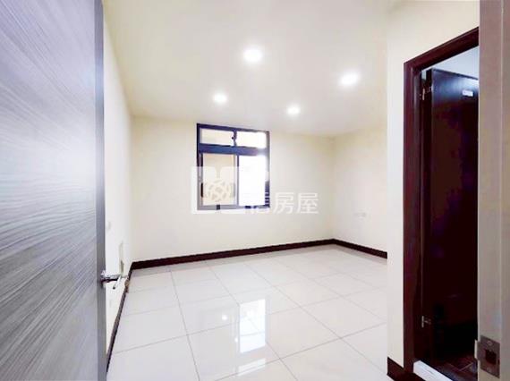 百萬精巧美透天房屋室內格局與周邊環境