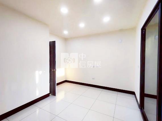 百萬精巧美透天房屋室內格局與周邊環境