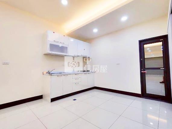 百萬精巧美透天房屋室內格局與周邊環境