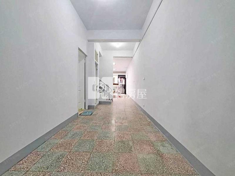 平鎮大潤發透天 台北商專房屋室內格局與周邊環境