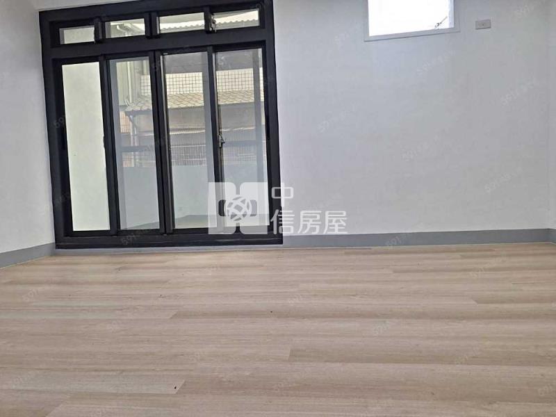 平鎮大潤發透天 台北商專房屋室內格局與周邊環境