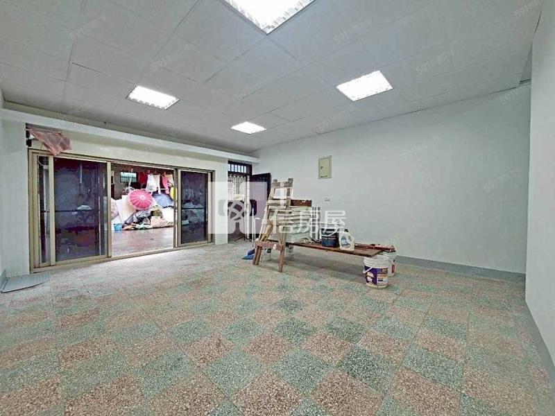 平鎮大潤發透天 台北商專房屋室內格局與周邊環境