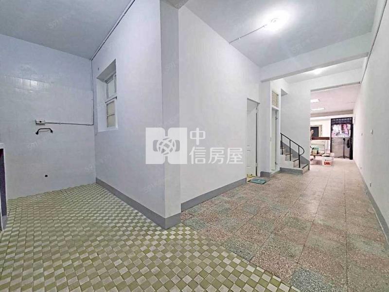 平鎮大潤發透天 台北商專房屋室內格局與周邊環境