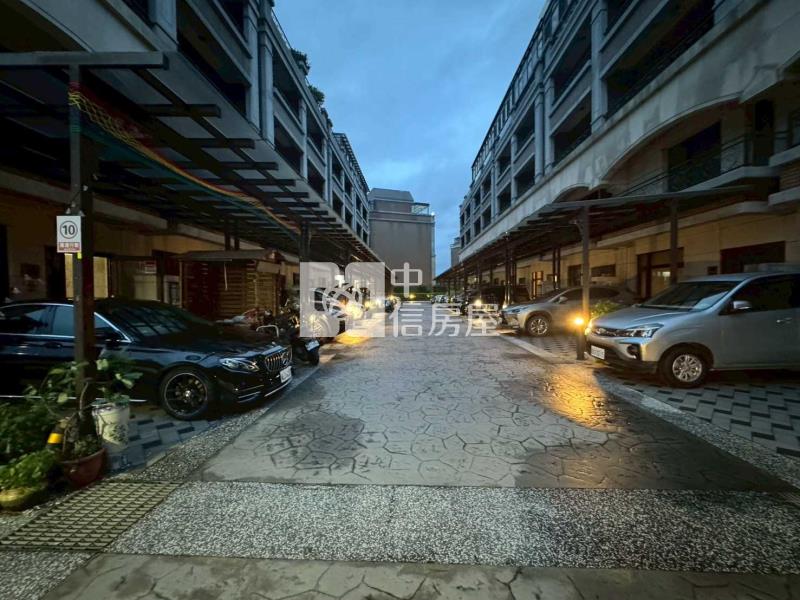 萬能科大電梯別墅房屋室內格局與周邊環境