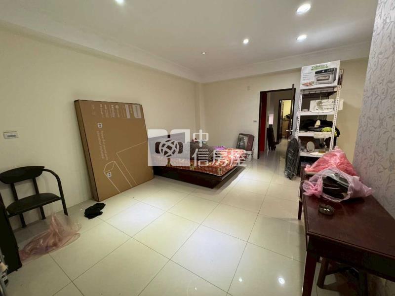 萬能科大電梯別墅房屋室內格局與周邊環境