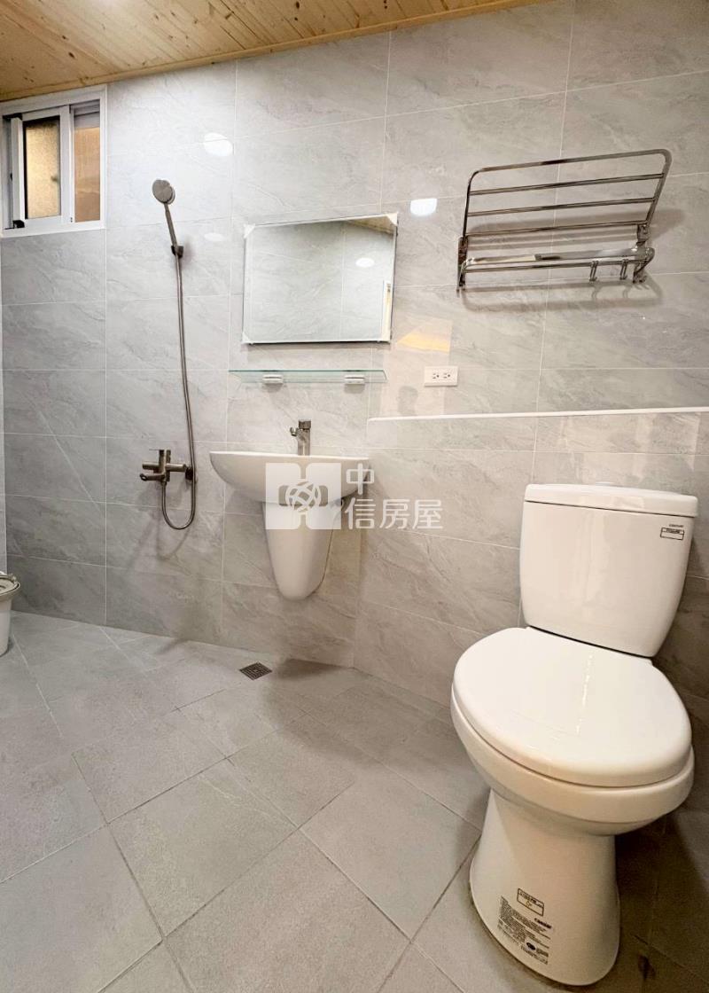 北區公園路免700萬全新整修透天房屋室內格局與周邊環境