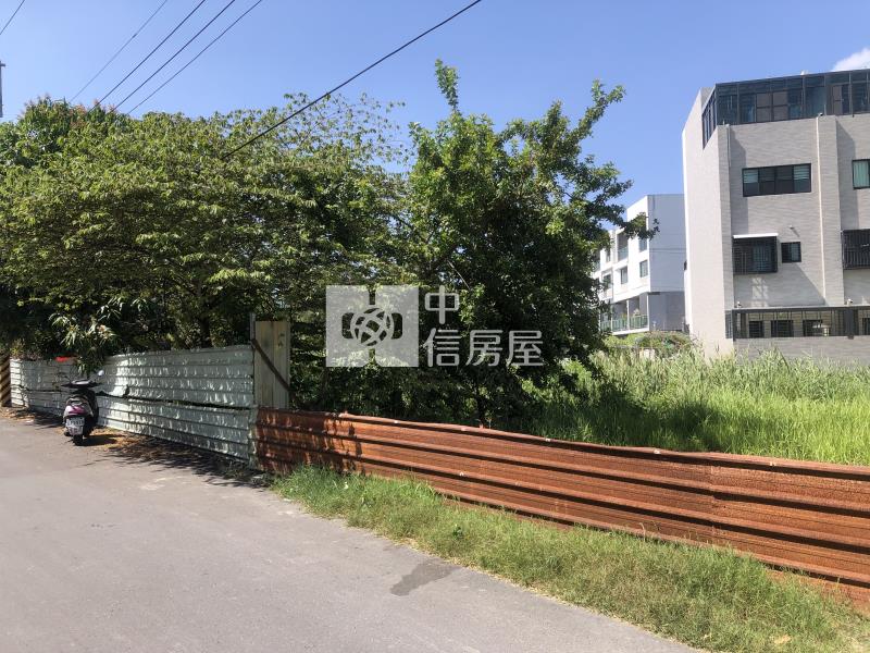 安南雙面臨路建地房屋室內格局與周邊環境