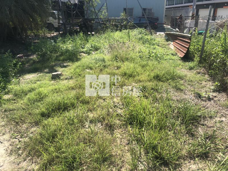 安南雙面臨路建地房屋室內格局與周邊環境