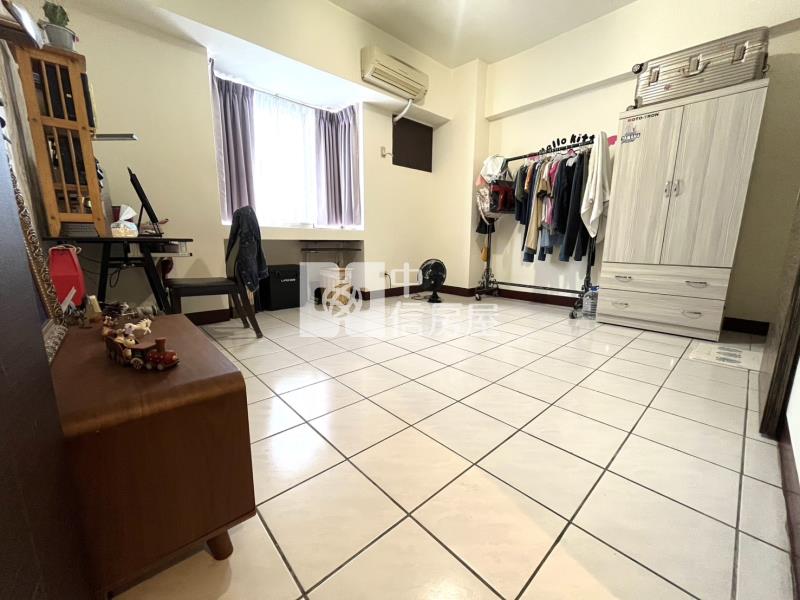 (南京大廈)工學商圈~溫馨裝潢4房美屋房屋室內格局與周邊環境