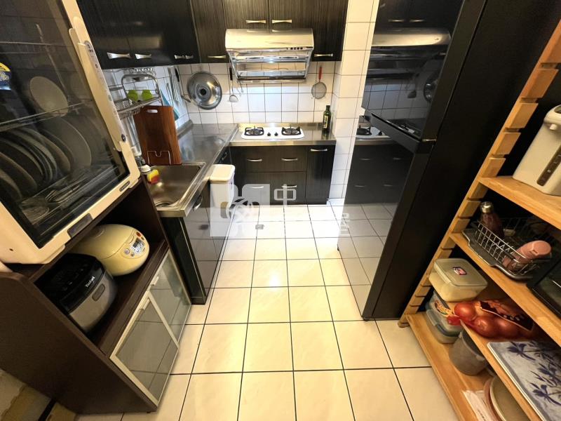 (南京大廈)工學商圈~溫馨裝潢4房美屋房屋室內格局與周邊環境