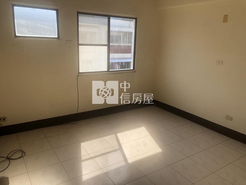 大成國宅三房平車寓房屋室內格局與周邊環境