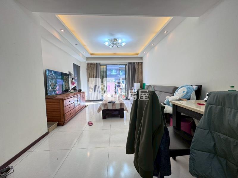 民權經典三房車位房屋室內格局與周邊環境