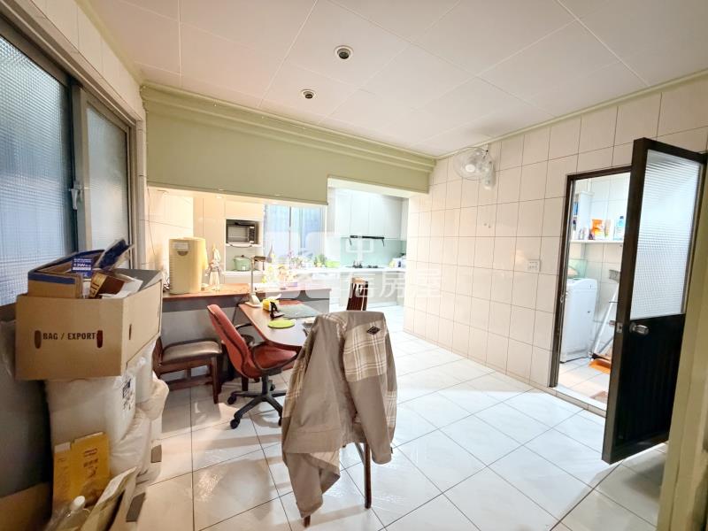 台中高工地41坪臨路大別墅房屋室內格局與周邊環境