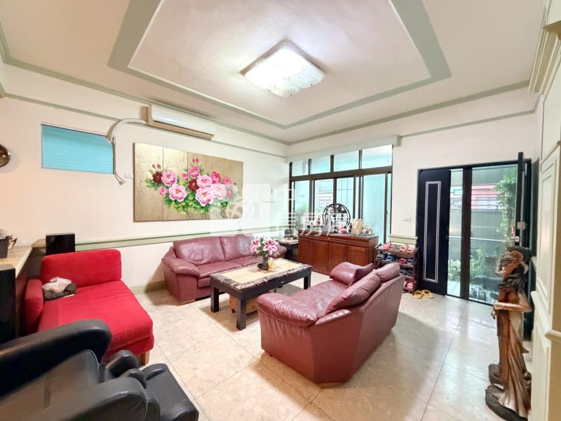 台中高工地41坪臨路大別墅房屋室內格局與周邊環境