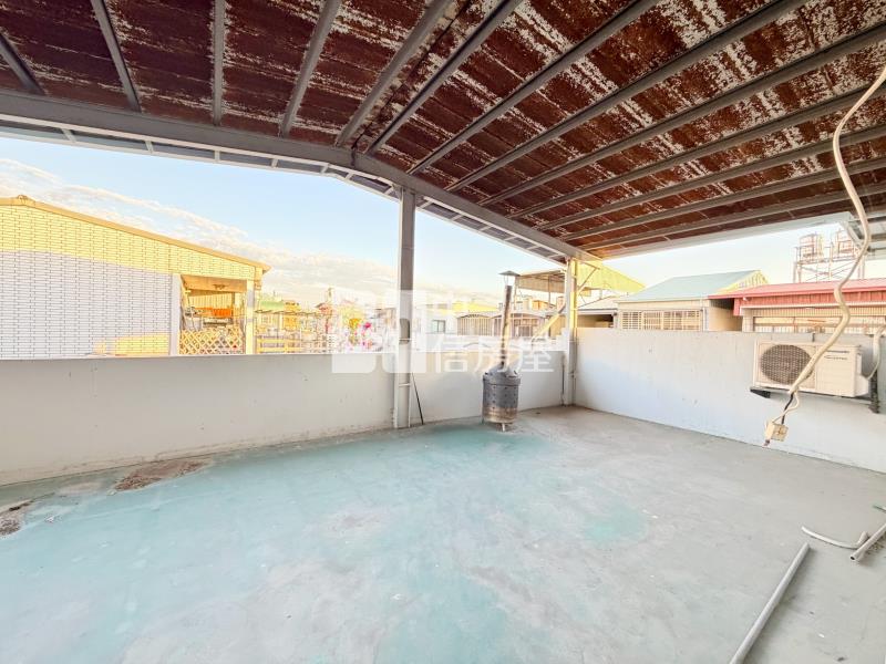 台中高工地41坪臨路大別墅房屋室內格局與周邊環境